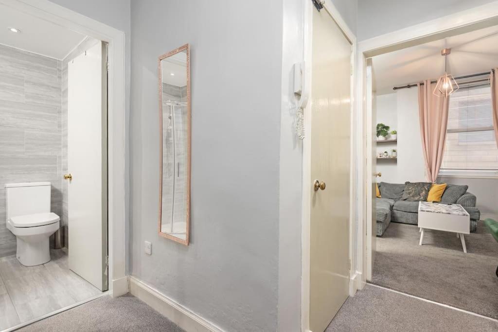 Апартаменты Two Bedroom Apartment-central Edinburgh-old Town-licensed