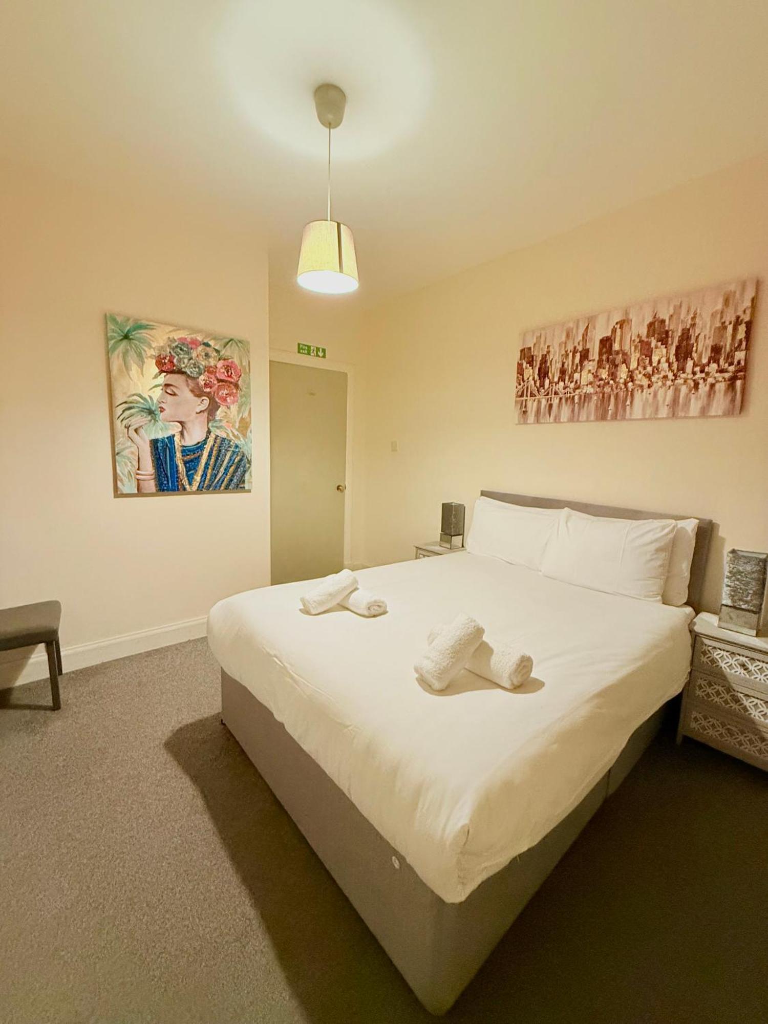 Two Bedroom Apartment-central Edinburgh-old Town-licensed Эдинбург