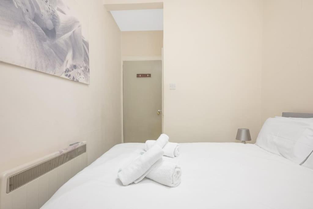 Two Bedroom Apartment-central Edinburgh-old Town-licensed Apartamento *